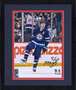 Framed Mark Scheifele Winnipeg Jets Signed 8x10 Blue Celebration Photograph - Picture 1 of 1