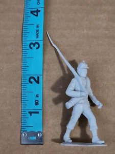 Vintage Louis Marx Civil War Toy Soldier Gray South Confederate Infantry Figure - Picture 1 of 3