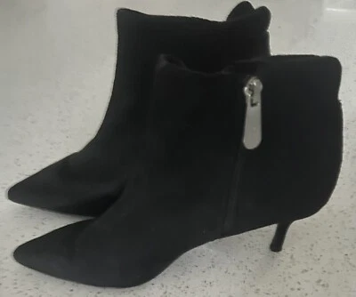 Botín Charles by Charles David Amateur Microgamuza Punta Punta 6.5 Negro Foto 1 de 4