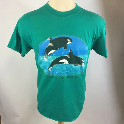 Vintage Sea World Shamu Animal Distressed T Shirt Fish Sea Ocean Surf Beach 90s - Image 1 of 4