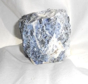 SOPORTE DE SODALITA PIEDRA DE DESPERTAR PIEDRA AZUL/BLANCA NATURAL LADOS GRUESOS - Imagen 1 de 7