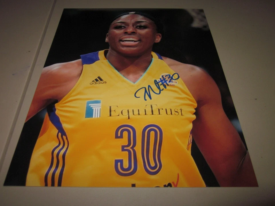 Nneka Ogwumike 亲笔签名签名 LA SPARKS WNBA 8 X 10 照片-LYNX # J3 — 第 1/1 张图片