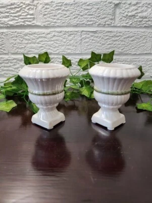 Yankee Candle Votive 蜡烛台套装光泽器皿 Opalescent 象牙色鼠尾草骨灰盒 — 第 1/4 张图片