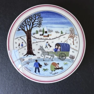 Villeroy & Boch-Naif Christmas covered porcelain trinket dish - Picture 1 of 6