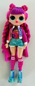 LOL Sorpresa OMG Muñeca "Roller Chick" Pelo Rosa/Naranja en Trenzas/Patines - Imagen 1 de 2