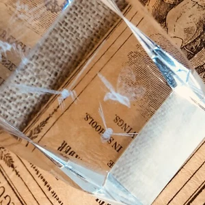 Schmetterling Lucite Briefbeschwerer 2 x 3 Würfel tolles Geschenk! - Bild 1 von 3