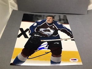 Joe Sakic Signed Colorado Avalanche Signed 8x10 Photo Autographed PSA/DNA COA 1F - Picture 1 of 4