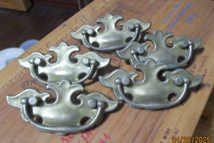 5 tiradores/manijas de cajón vintage a juego de 2,5 pulgadas HECHOS EN TAIWÁN DROP PULL - Imagen 1 de 6