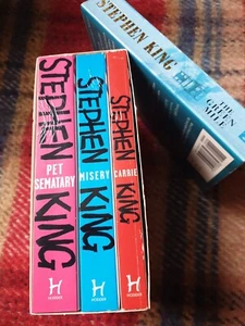 Stephen King ~ Rare Boxed Set Of 3 Novels Plus Bonus Book! - Picture 1 of 24