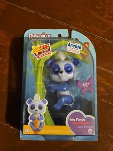 Gorro Fingerlings Brillo Bebé Panda Púrpura WowWee Nuevo - Imagen 1 de 2