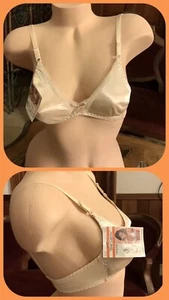 Vintage Bra Seamless Smooth Beige Lined Polyester Nude Adjustable 1970s NEW 32A - Picture 1 of 11