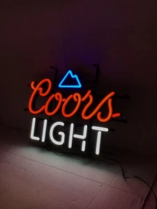 Letrero Coors Luz Cerveza LED Barra Hombre Cueva Tiki Bar Letreros Barra Luces - Imagen 1 de 7