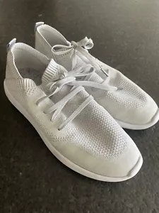 Scarpe sneaker Peter Millar Hyperlight Glide grigio chiaro da donna taglia 9 LA21EF01 - Foto 1 di 5