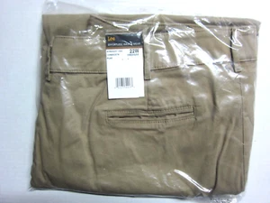 Lee Womens 22W Tan Khaki Relaxed Fit Straight Leg Mid Rise Pants 44x31 New - Picture 1 of 7