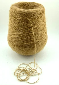 Filato misto lana alpaca cammello beige su cono PIZZO PESO per artigianato maglia 11 oz - Foto 1 di 3