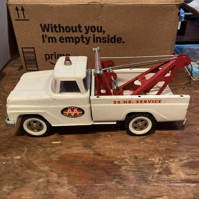 Camión grúa de juguete de acero prensado vintage original Structo 24 horas servicio Foto 1 de 4