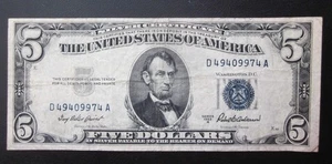 1953 A $5 SILVER CERTIFICATE FIVE DOLLARS BLUE SEAL BANKNOTE  OLD US NOTE - Picture 1 of 2