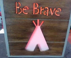 Be Brave Tipi LED beleuchtetes Schild, WIFI gesteuert (Magic Home), Kinderzimmerdekoration - Bild 1 von 6