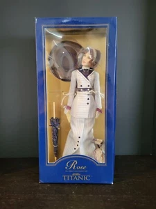 Muñeca Retrato Vinilo Rayas ROSE TITANIC Franklin Colección Como Nueva En Caja - Imagen 1 de 7