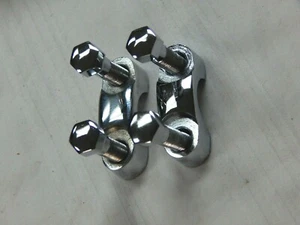 BSA TRIUMPH HANDLEBAR CLAMPS TR25W B25 250 441 VICTOR A65 A10 LIGHTING 650 BOLTS - Picture 1 of 1