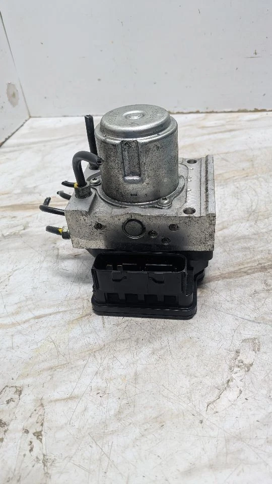 Conjunto modulador de piezas de freno antibloqueo mercado de EE. UU. sedán compatible con 17 ACCORD 371769 Foto 1 de 4