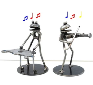Frog play Keyboard and Violin metal sculpture, Duet Performance, Christmas gift - Picture 1 of 12