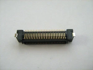 Connettore verticale JAE ELECTRONICS KX15-50KLDL serie KX15 passo 0,8MM SMT 50P - Foto 1 di 4