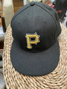 Cappello nero New Era 59FIFTY Pittsburgh Pirates taglia 7 3/8 MLB berretto vintage - Foto 1 di 8
