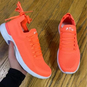 NWOT APL Women's Techloom Breeze W Sneaker Size 10.5 - Picture 1 of 7