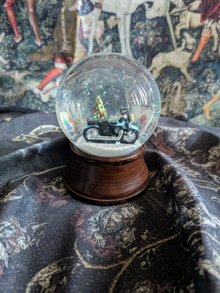 Harry Potter Wizarding Trunk Keep Collecting Holiday Hagrid Motorbike Snow Globe - image 1 of 1