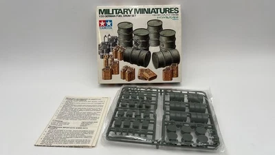  TAM35186 Tamiya German fuel drum set 1/35 - Immagine 1 di 2