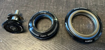 Cane Creek 40 ZS44/28.6 / ZS56/40 Tapered Headset for Tapered Steerer, Black - Image 1 of 4