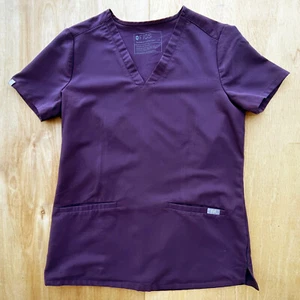 FIGS TECHNICAL COLLECTION TOP Women’s sz XS Nurse Scrubs Short Sleeve Purple - Picture 1 of 7