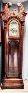 HOWARD MILLER GRANDFATHER CLOCK - Picture 1 of 2
