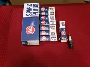 Ac Delco C44N Commercial Spark PLug Stock number 5612791 NOS bx of 8 - Picture 1 of 3