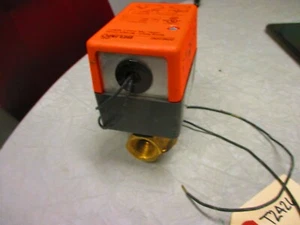 BELIMO Actuated Zone Valve 2-Way | 1/2" FNPT | 24V AC | Cv 1 (USED) - Picture 1 of 6