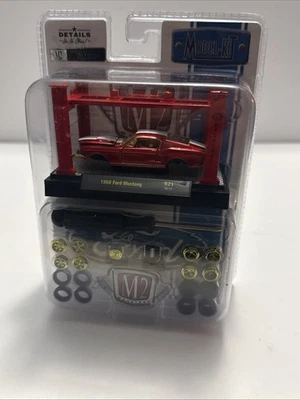 M2 Machines Model-Kit 1968 Ford Mustang CHASE 1:64 Diecast - Image 1 of 4