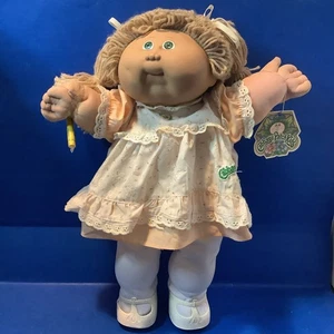 I Can Hold My Crayon Cabbage Patch Kids Girl Doll Vintage - Picture 1 of 8