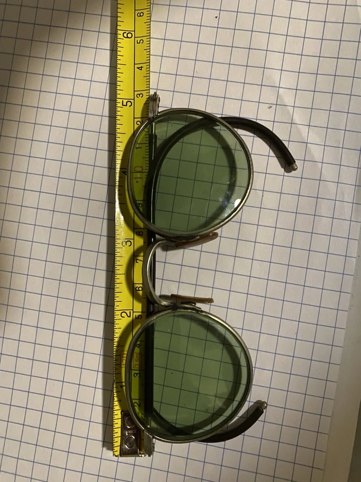 Taco completo Bausch + Lomb marco de acero cable templo lente de vidrio verde.  133 mm de ancho Foto 1 de 4