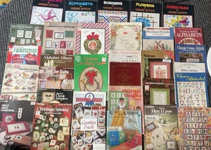 32 Vintage Kreuzstich Zeitschriften Hefte verschiedene Muster Messen Kunst McCall - Bild 1 von 7