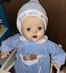 Vintage 16 Zoll Baby Puppe Hartplastikkopf geformtes Haar Zähne weicher Körper Schreier funktioniert - Bild 1 von 19