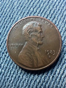 1983 D Lincoln Cent With A Bold D Over D Repunched Mint Mark - Picture 1 of 2