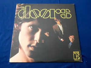 DOORS~ SELF TITLE~ NEAR MINT~ ELEKTRA RECORDS~ RED LABEL ~ ROCK LP - Picture 1 of 3
