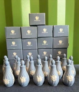 WEDGWOOD Perfume Bottle, 4.5" with Blue Stopper New in Box - Picture 1 of 11