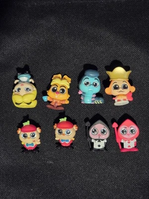 Disney Doorables Series 8 Alice in Wonderland Complete Set ~ Red Card March Hare - Image 1 of 4