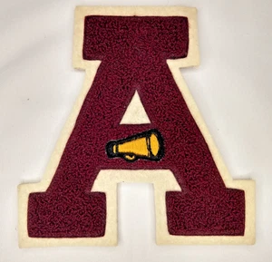 Vintage Collegiate Chenille Letterman Patch Buchstabe "A" weinrot weiß Cheerleader - Bild 1 von 2