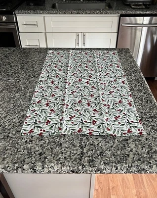 Ralph Lauren Christmas Kitchen Hand Towel Holly Luxury 100% Cotton 28” New - Image 1 of 4