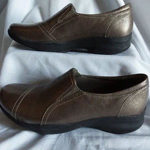 Clarks Schuhe Damen 9M In Motion Slipper Halbschuhe Metallic Bronze Braun Leder - Bild 1 von 7