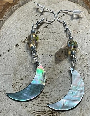 NUEVO Labio Negro Natural Luna Creciente con Cuentas Facetadas Amarillas Foto 1 de 3