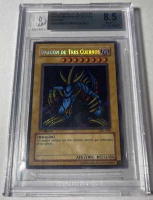 YuGiOh - Tri-Horned Dragon - 1st Spanish LDD-S000 - Lob-000 Secret Rare BGS 8.5 - Image 1 of 3